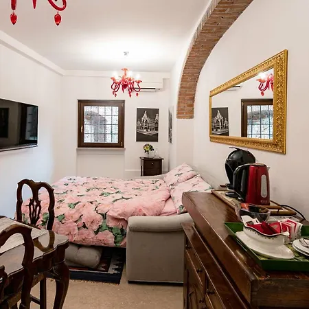 Pied A Terre - Bohemien *
