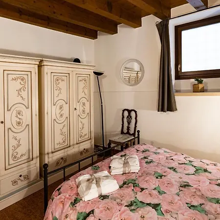 Pied A Terre - Bohemien *